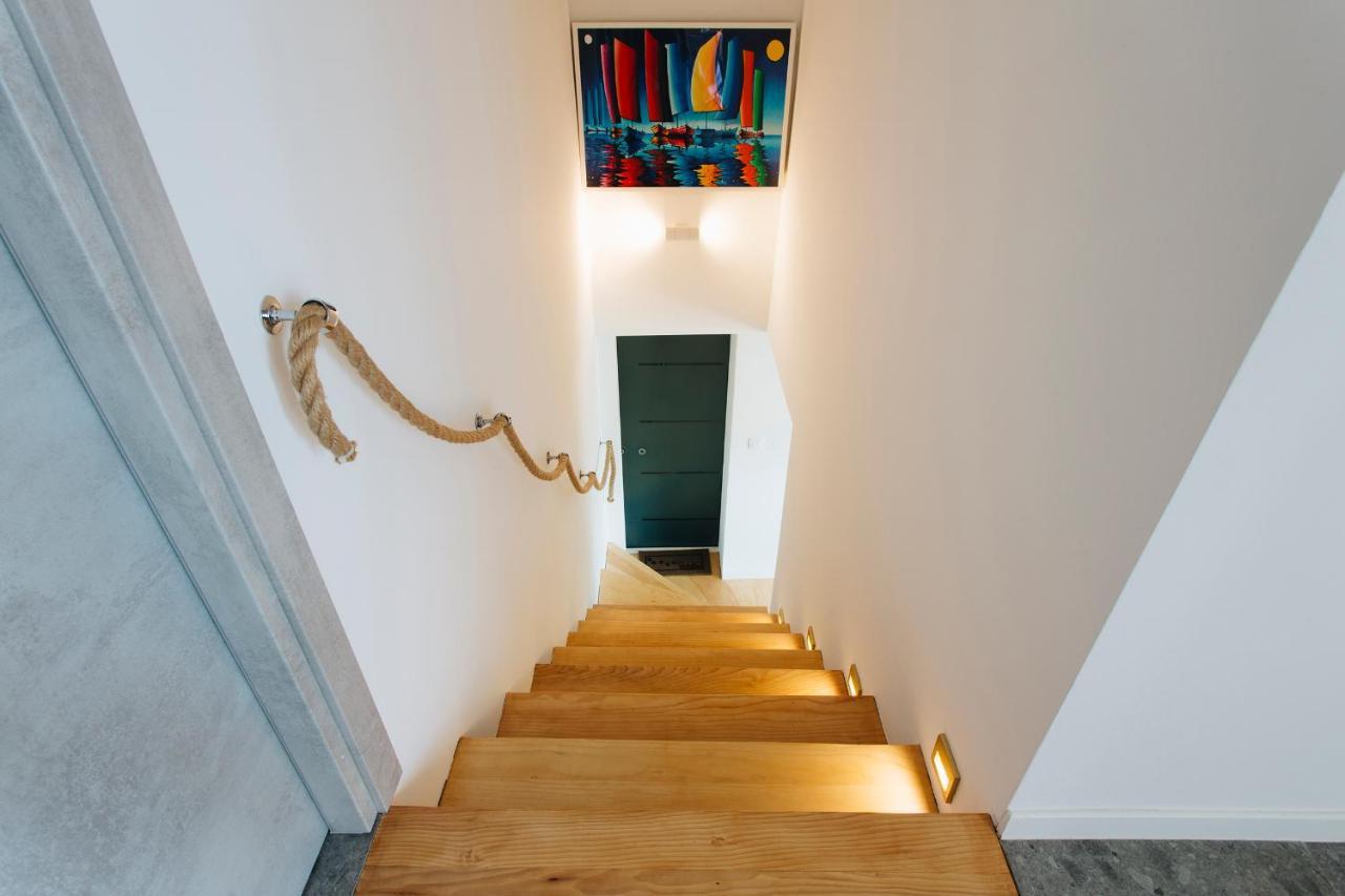 Villa Magna - Seaside Villa With Pool And Sauna تروغير المظهر الخارجي الصورة