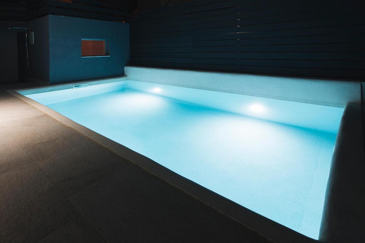 Villa Magna - Seaside Villa With Pool And Sauna تروغير المظهر الخارجي الصورة