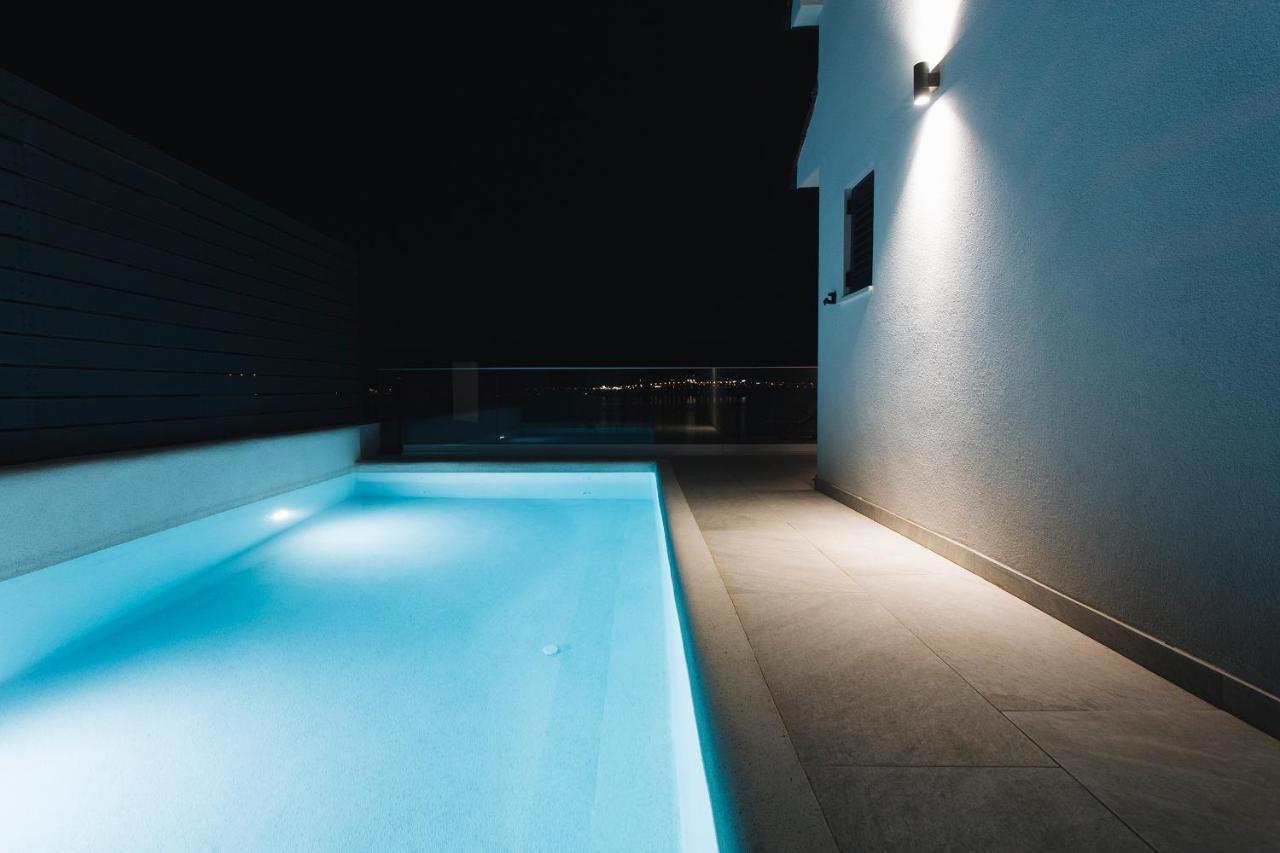 Villa Magna - Seaside Villa With Pool And Sauna تروغير المظهر الخارجي الصورة