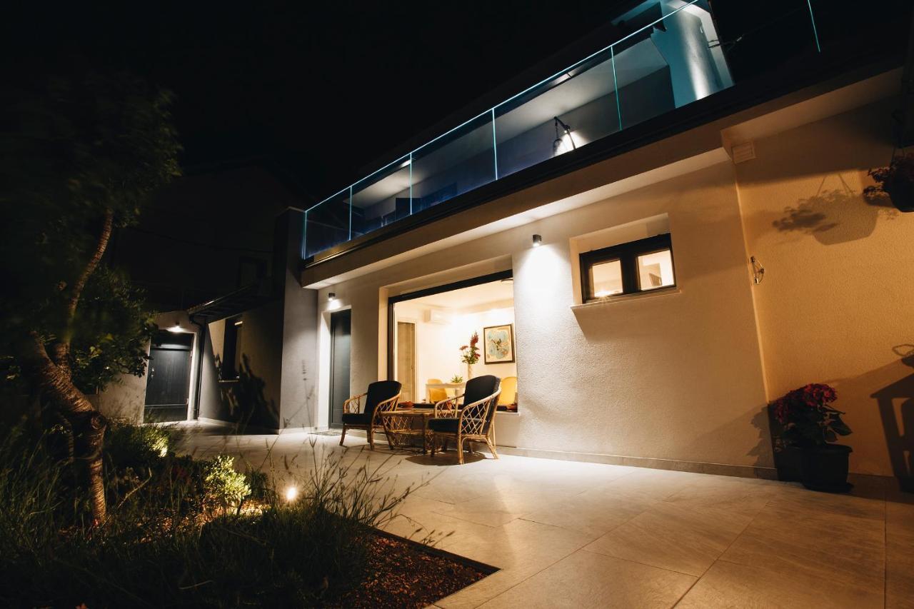 Villa Magna - Seaside Villa With Pool And Sauna تروغير المظهر الخارجي الصورة